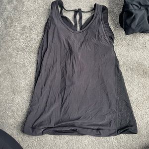 Black lululemon tank